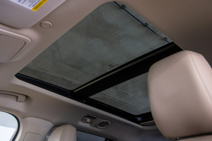 Продажа Ford Explorer VI 2.3 AT (300 л.с.) 2019 Белый в Автодом