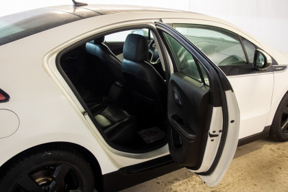 Продажа Chevrolet Volt I 1.4 CVT (86 л.с.) 2011 Белый в Автодом