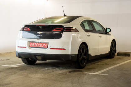 Продажа Chevrolet Volt I 1.4 CVT (86 л.с.) 2011 Белый в Автодом