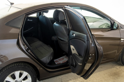 Продажа Hyundai Accent IV 1.4 MT (100 л.с.) 2016 Коричневый в Автодом