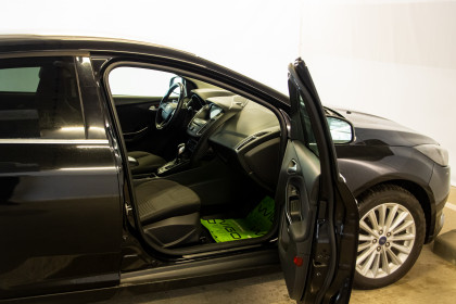 Продажа Ford Focus III Рестайлинг 1.5 AT (150 л.с.) 2018 Черный в Автодом