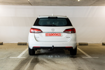 Продажа Opel Astra K 1.6 MT (136 л.с.) 2017 Белый в Автодом