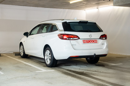 Продажа Opel Astra K 1.6 MT (136 л.с.) 2017 Белый в Автодом
