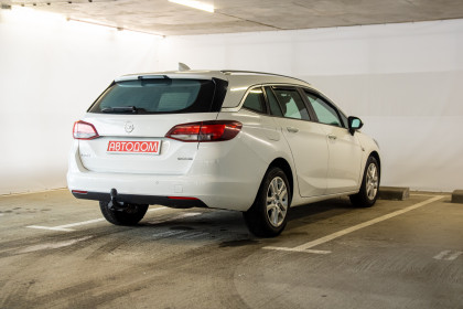 Продажа Opel Astra K 1.6 MT (136 л.с.) 2017 Белый в Автодом