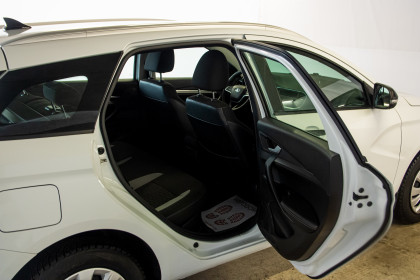 Продажа Lada (ВАЗ) Vesta I Рестайлинг (NG) SW 1.6 MT (106 л.с.) 2024 Белый в Автодом