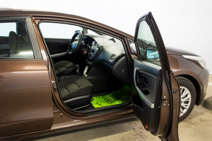 Продажа Kia Ceed II 1.4 MT (100 л.с.) 2012 Коричневый в Автодом