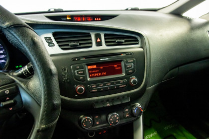 Продажа Kia Ceed II 1.4 MT (100 л.с.) 2012 Коричневый в Автодом