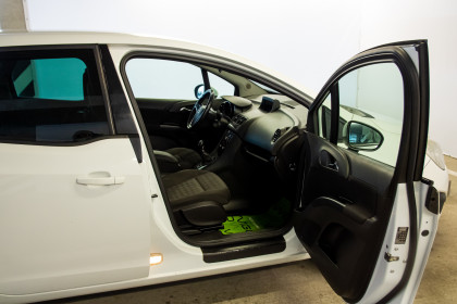 Продажа Opel Meriva B 1.4 MT (120 л.с.) 2013 Белый в Автодом