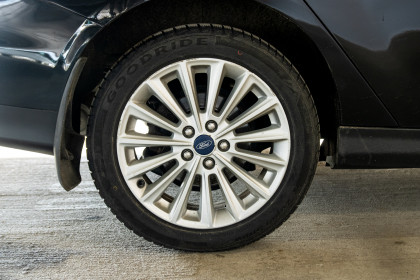 Продажа Ford Focus III Рестайлинг 1.5 AT (150 л.с.) 2019 Черный в Автодом