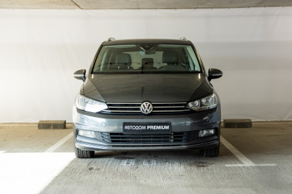 Продажа Volkswagen Touran II 1.6 AMT (110 л.с.) 2016 Серый в Автодом