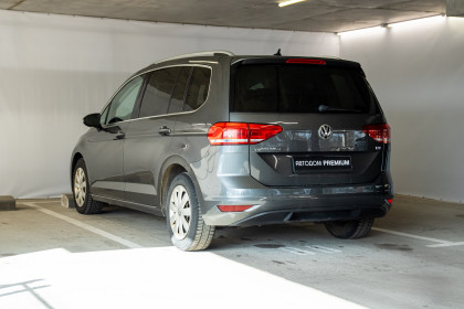 Продажа Volkswagen Touran II 1.6 AMT (110 л.с.) 2016 Серый в Автодом