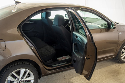 Продажа Skoda Rapid I Рестайлинг 1.6 AT (110 л.с.) 2018 Коричневый в Автодом