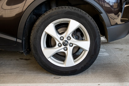 Продажа Toyota C-HR I Рестайлинг 1.2 MT (116 л.с.) 2019 Коричневый в Автодом