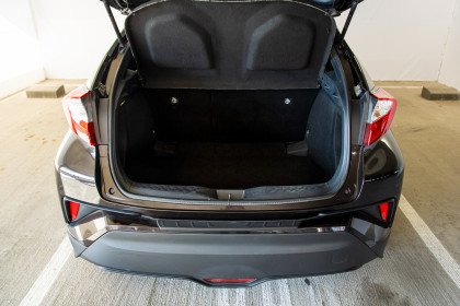 Продажа Toyota C-HR I Рестайлинг 1.2 MT (116 л.с.) 2019 Коричневый в Автодом