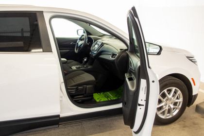 Продажа Chevrolet Equinox III Рестайлинг 1.5 AT (173 л.с.) 2022 Белый в Автодом