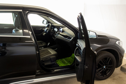 Продажа BMW X1 II (F48) Рестайлинг 16d sDrive 1.5 AMT (116 л.с.) 2021 Черный в Автодом