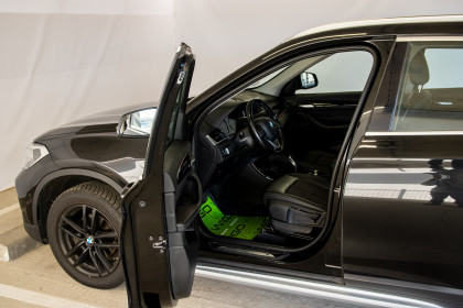 Продажа BMW X1 II (F48) Рестайлинг 16d sDrive 1.5 AMT (116 л.с.) 2021 Черный в Автодом