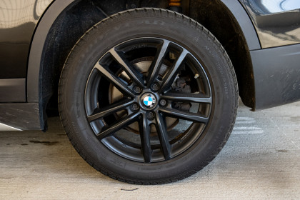 Продажа BMW X1 II (F48) Рестайлинг 16d sDrive 1.5 AMT (116 л.с.) 2021 Черный в Автодом