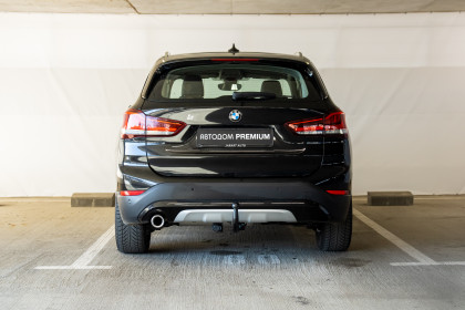 Продажа BMW X1 II (F48) Рестайлинг 16d sDrive 1.5 AMT (116 л.с.) 2021 Черный в Автодом