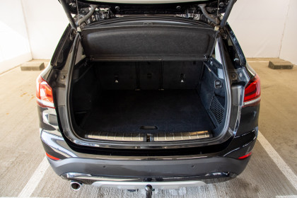 Продажа BMW X1 II (F48) Рестайлинг 16d sDrive 1.5 AMT (116 л.с.) 2021 Черный в Автодом