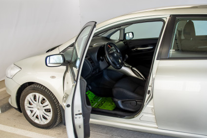 Продажа Toyota Auris I 1.6 AMT (124 л.с.) 2008 Серебристый в Автодом