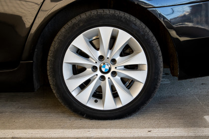 Продажа BMW 5 серии VI (F10/F11/F07) Рестайлинг 520d 2.0 AT (184 л.с.) 2014 Черный в Автодом