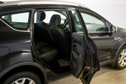 Продажа Ford Kuga I 2.0 AMT (140 л.с.) 2012 Черный в Автодом