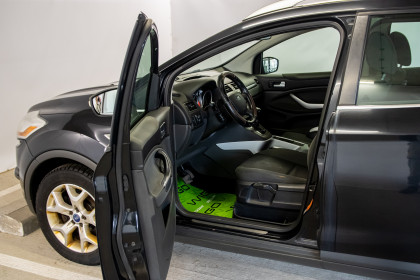 Продажа Ford Kuga I 2.0 AMT (140 л.с.) 2012 Черный в Автодом