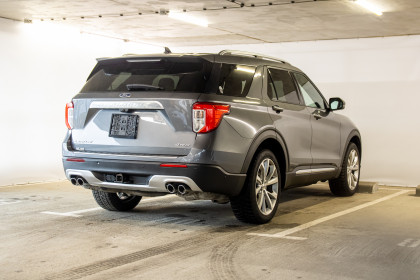 Продажа Ford Explorer VI 3.0 AT (400 л.с.) 2022 Серый в Автодом