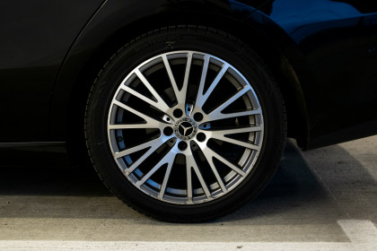 Продажа Mercedes-Benz CLA II (C118, X118) 180 d 1.5 AMT (116 л.с.) 2020 Черный в Автодом