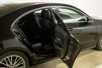 Продажа Mercedes-Benz CLA II (C118, X118) 180 d 1.5 AMT (116 л.с.) 2020 Черный в Автодом