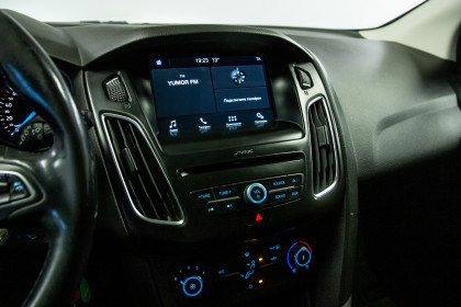 Продажа Ford Focus III Рестайлинг 1.5 MT (105 л.с.) 2018 Черный в Автодом