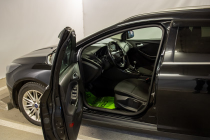 Продажа Ford Focus III Рестайлинг 1.5 MT (105 л.с.) 2018 Черный в Автодом