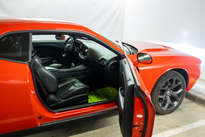 Продажа Dodge Challenger III Рестайлинг 2 3.6 AT (309 л.с.) 2018 Красный в Автодом