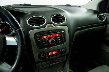 Продажа Ford Focus II Рестайлинг 1.6 MT (100 л.с.) 2011 Серый в Автодом