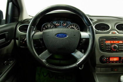 Продажа Ford Focus II Рестайлинг 1.6 MT (100 л.с.) 2011 Серый в Автодом