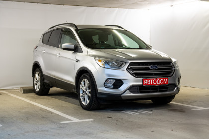 Продажа Ford Escape III Рестайлинг 1.5 AT (182 л.с.) 2016 Серебристый в Автодом
