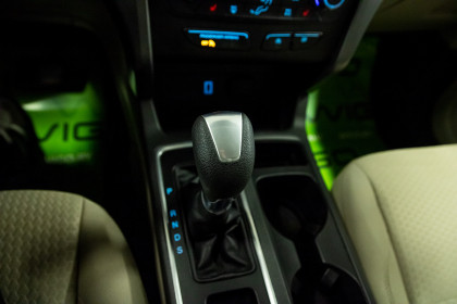 Продажа Ford Escape III Рестайлинг 1.5 AT (182 л.с.) 2016 Серебристый в Автодом