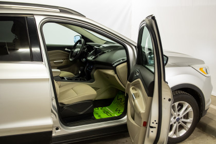 Продажа Ford Escape III Рестайлинг 1.5 AT (182 л.с.) 2016 Серебристый в Автодом