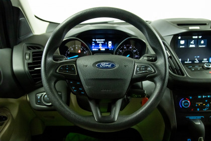 Продажа Ford Escape III Рестайлинг 1.5 AT (182 л.с.) 2016 Серебристый в Автодом