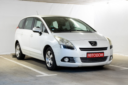 Продажа Peugeot 5008 I 1.6 MT (112 л.с.) 2011 Белый в Автодом