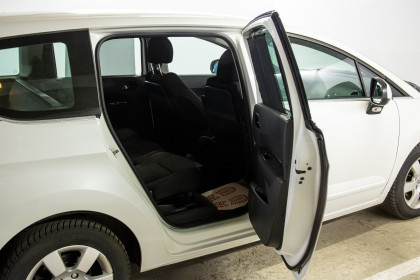 Продажа Peugeot 5008 I 1.6 MT (112 л.с.) 2011 Белый в Автодом