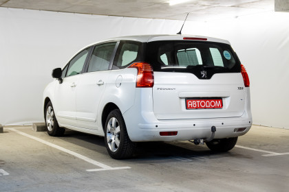 Продажа Peugeot 5008 I 1.6 MT (112 л.с.) 2011 Белый в Автодом