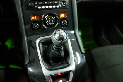 Продажа Peugeot 5008 I 1.6 MT (112 л.с.) 2011 Белый в Автодом