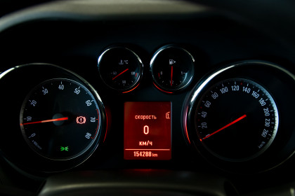 Продажа Opel Zafira C 1.8 MT (115 л.с.) 2014 Черный в Автодом