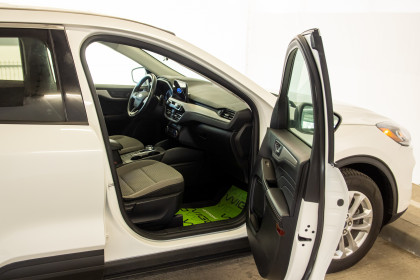 Продажа Ford Escape IV 1.5 AT (180 л.с.) 2021 Белый в Автодом