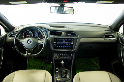 Продажа Volkswagen Tiguan II Allspace 2.0 AT (187 л.с.) 2021 Серый в Автодом