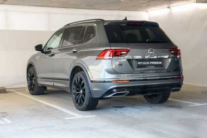 Продажа Volkswagen Tiguan II Allspace 2.0 AT (187 л.с.) 2021 Серый в Автодом