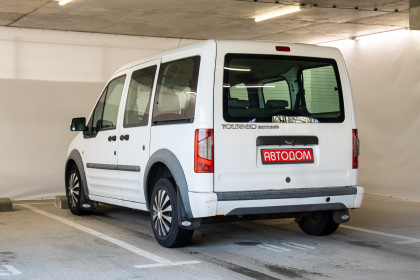 Продажа Ford Tourneo Connect I Рестайлинг 1.8 MT (110 л.с.) 2010 Белый в Автодом