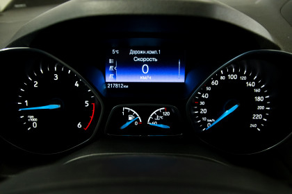 Продажа Ford C-MAX II Рестайлинг 1.5 MT (120 л.с.) 2018 Серебристый в Автодом